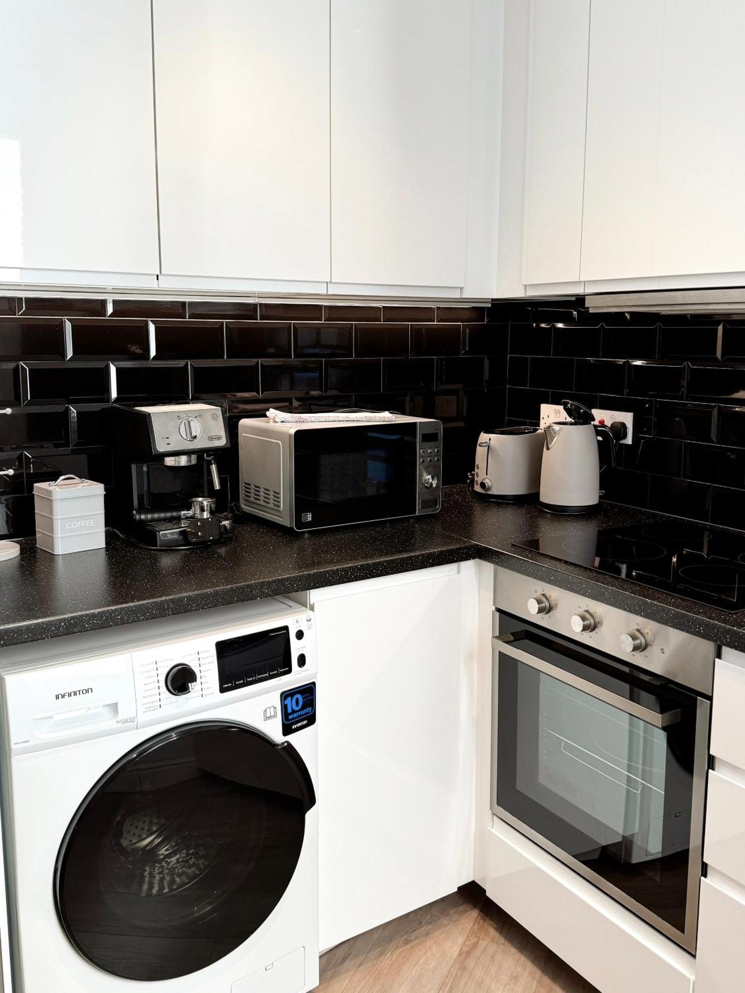 Delightful City Centre Studio Clarendon Apartment - Grand Central House Gibraltar Exterior foto