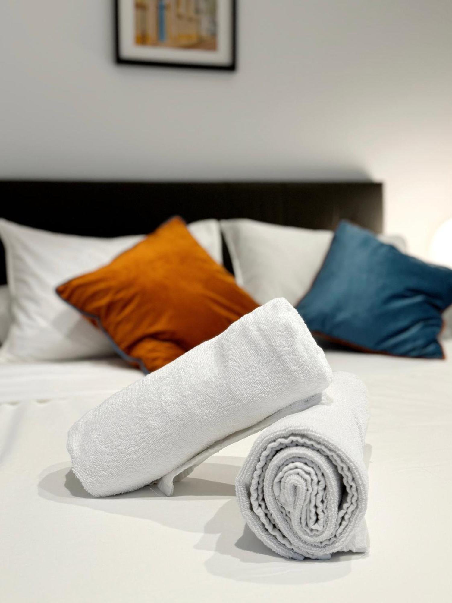 Delightful City Centre Studio Clarendon Apartment - Grand Central House Gibraltar Exterior foto